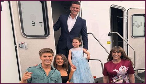 What Accent Does Bindi Irwin's Daughter Have? Unpacking Grace Warrior's Charming Voice